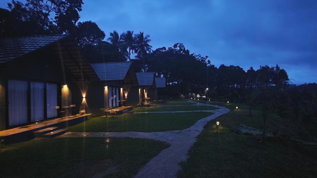Bendheka - Cliff Front Cottages Coorg Gonikoppal Екстер'єр фото