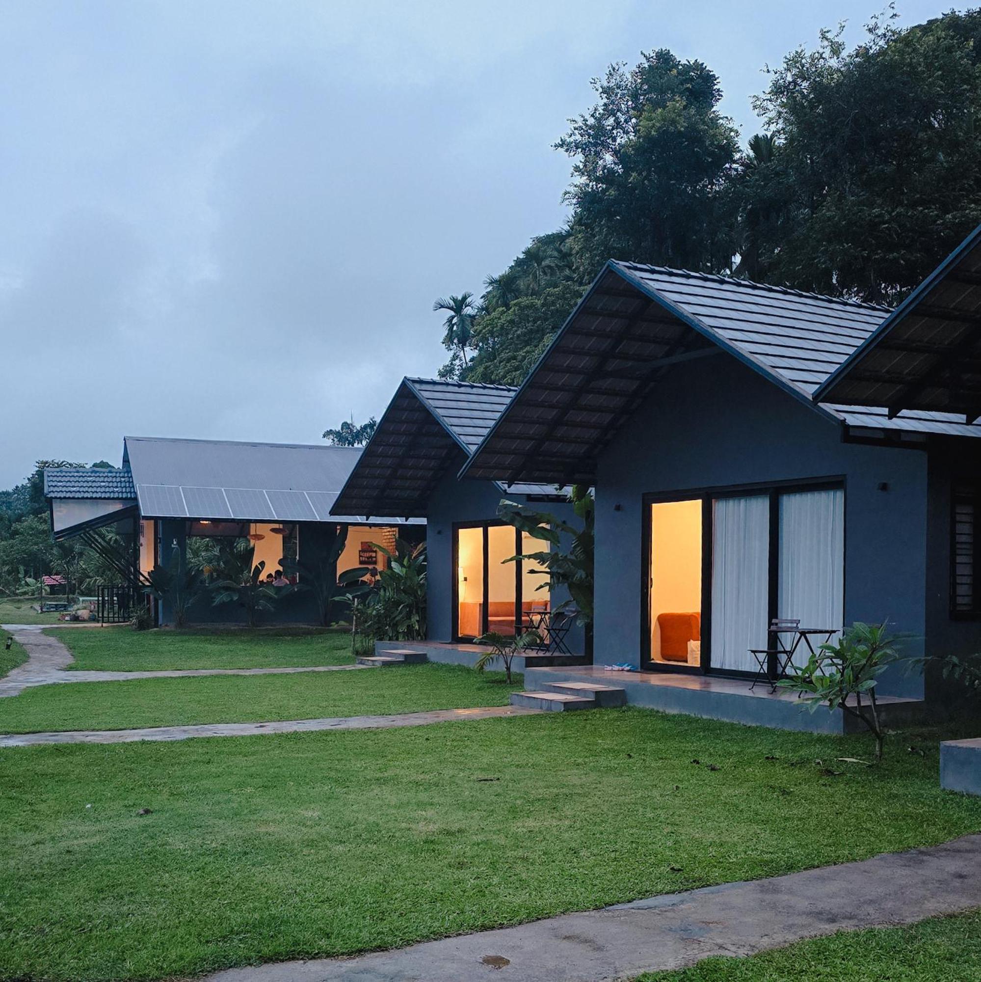 Bendheka - Cliff Front Cottages Coorg Gonikoppal Екстер'єр фото